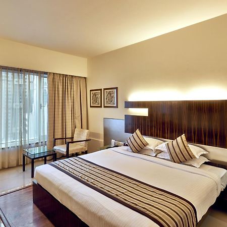 Krishna Palace Hotel Bombay Extérieur photo
