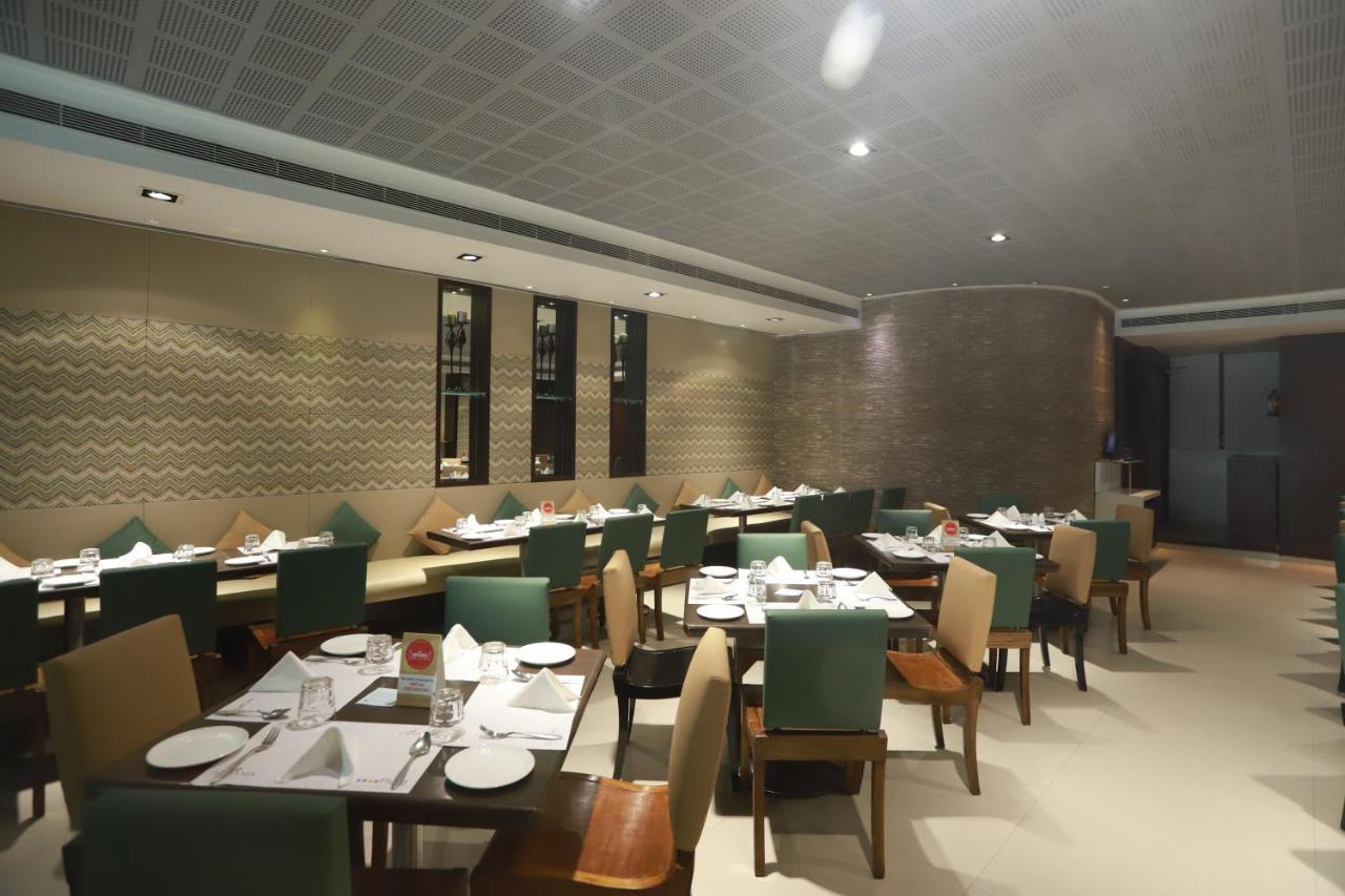 Krishna Palace Hotel Bombay Extérieur photo
