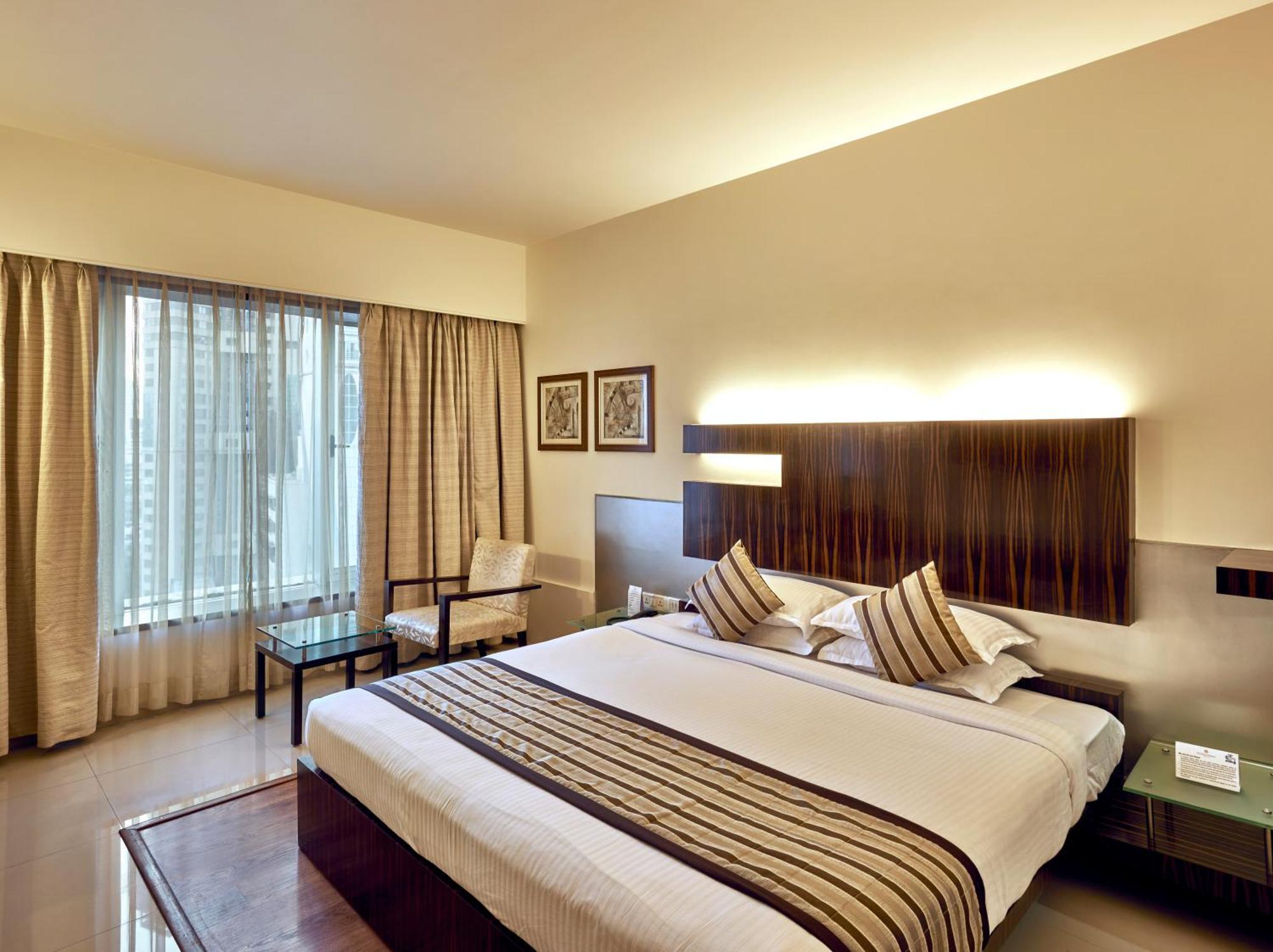Krishna Palace Hotel Bombay Extérieur photo